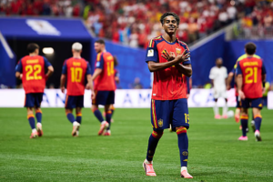 España y Uruguay se enfrentan por la clasificación