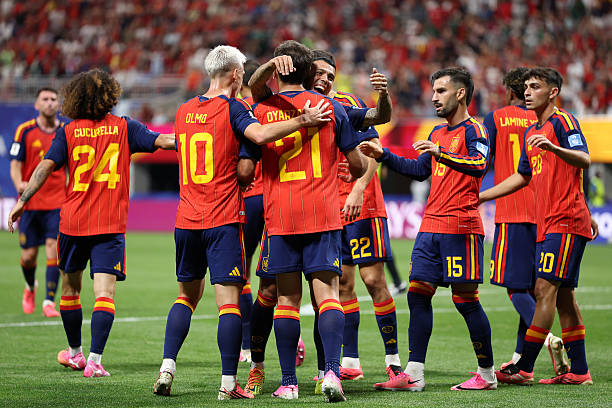 4-0 paara España y es la lider del Grupo H